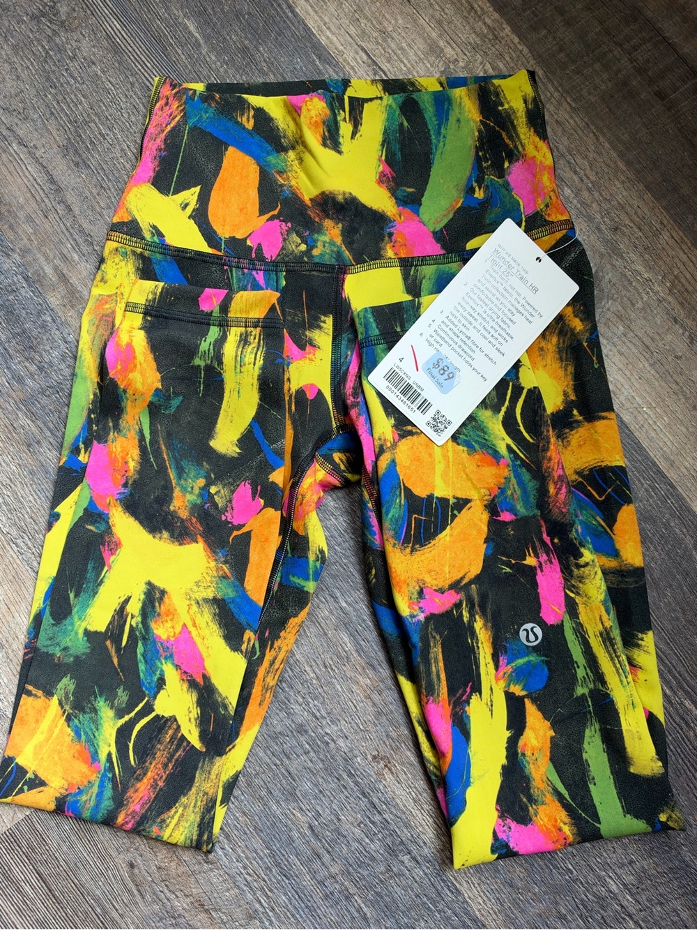 Lululemon wunder train HR tight 25’’ multicolor. NWT. Size 4.